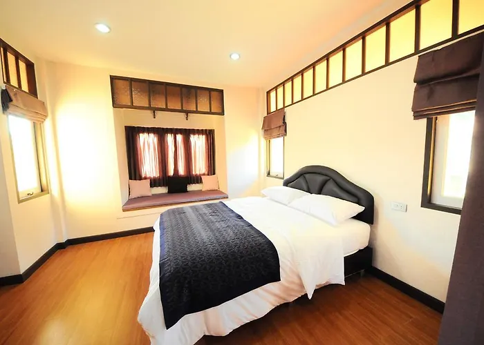 Maeklong Marina Resort Ratchaburi