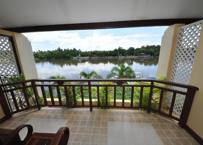 Maeklong Marina Resort 3*